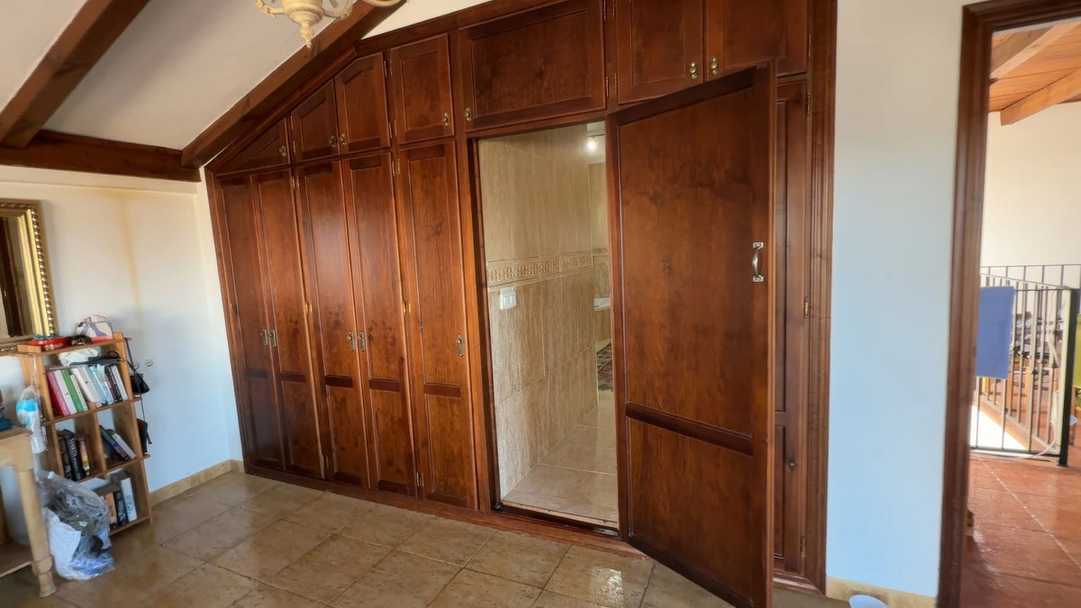Villa for sale in Alhaurín el Grande