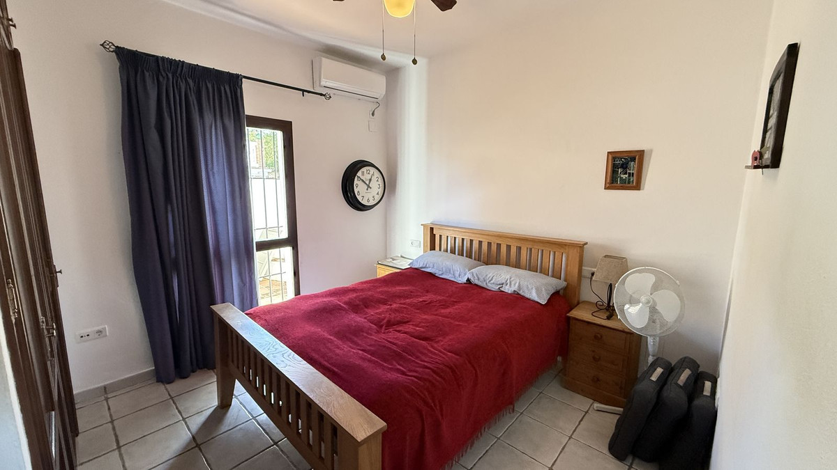 Villa for sale in Alhaurín el Grande