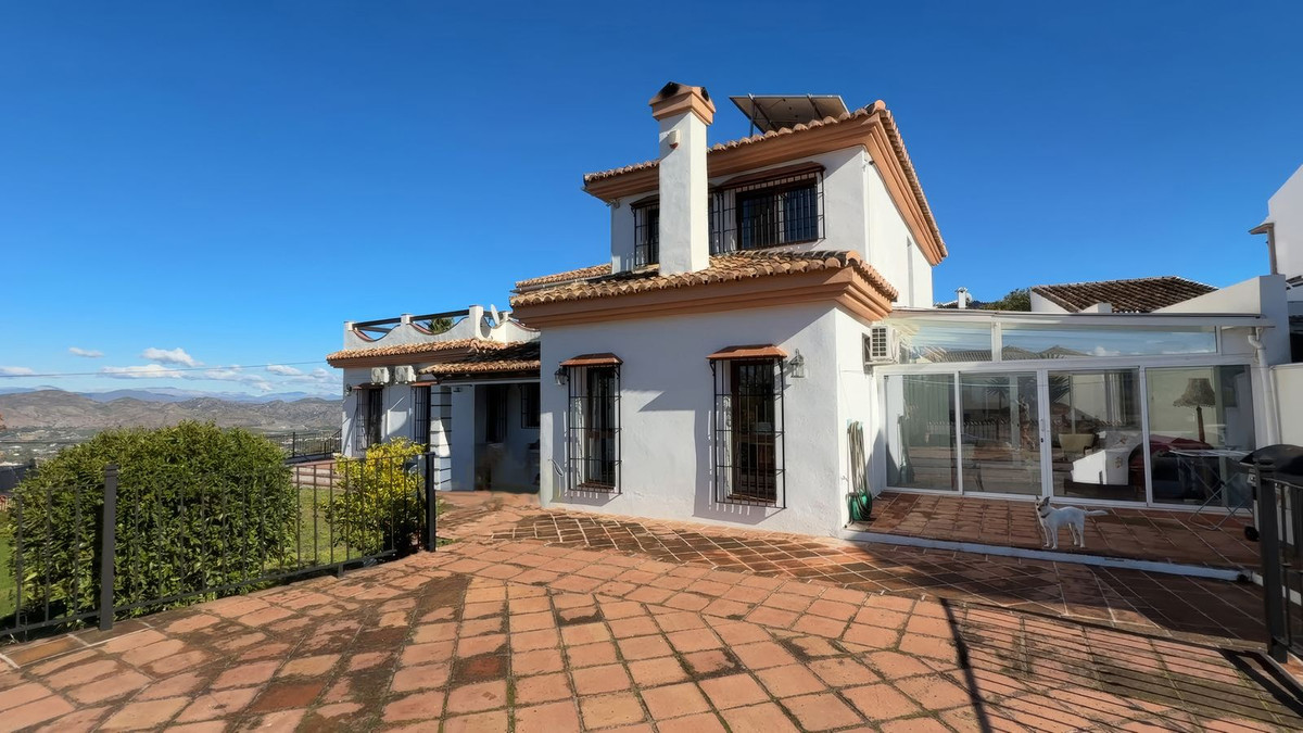 Villa for sale in Alhaurín el Grande