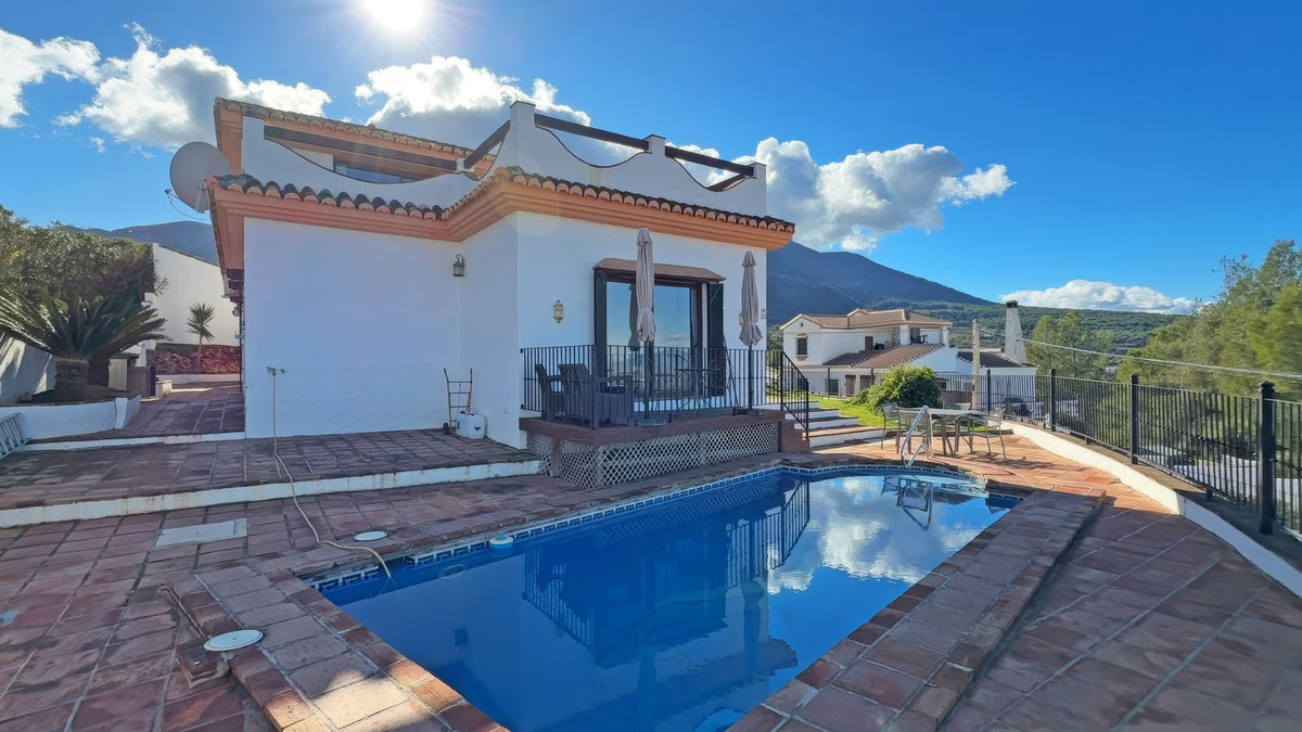 Villa for sale in Alhaurín el Grande