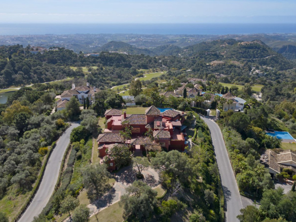 Villa for sale in Benahavís