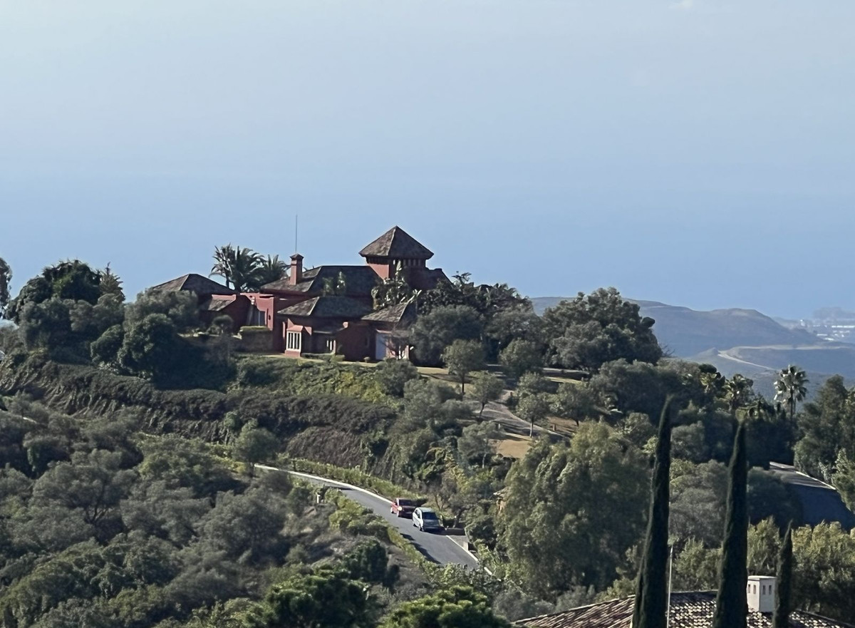 Villa for sale in Benahavís