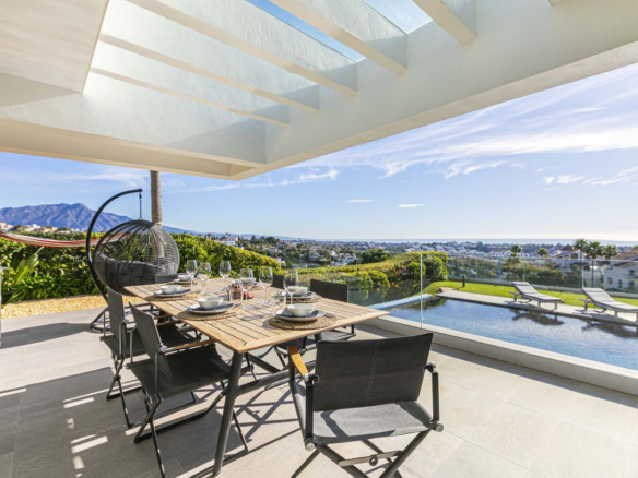 Villa for sale in Benahavís