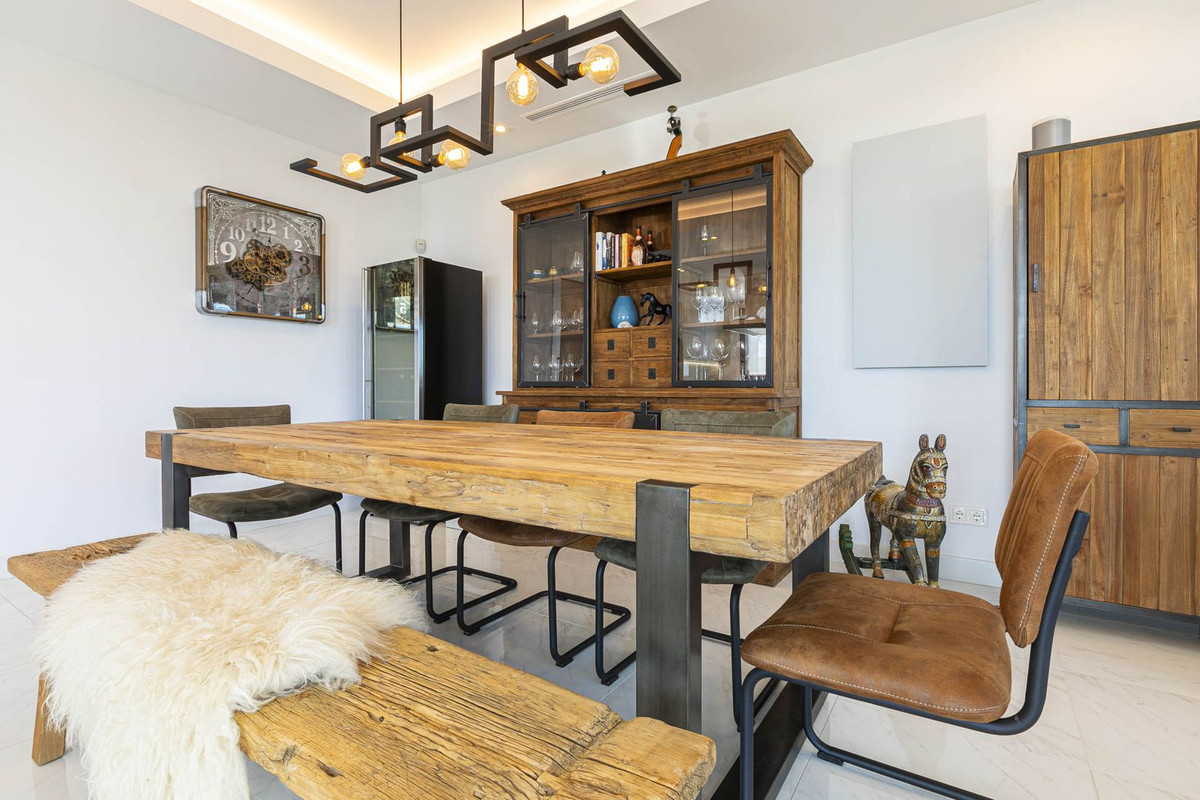 Villa for sale in Benahavís