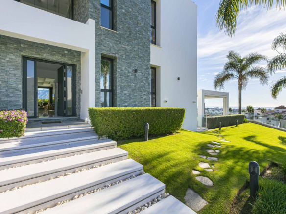 Villa for sale in Benahavís