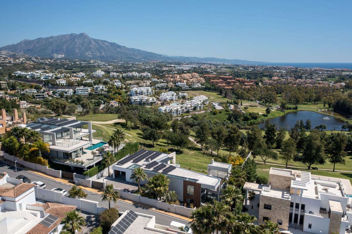 Villa for sale in Benahavís