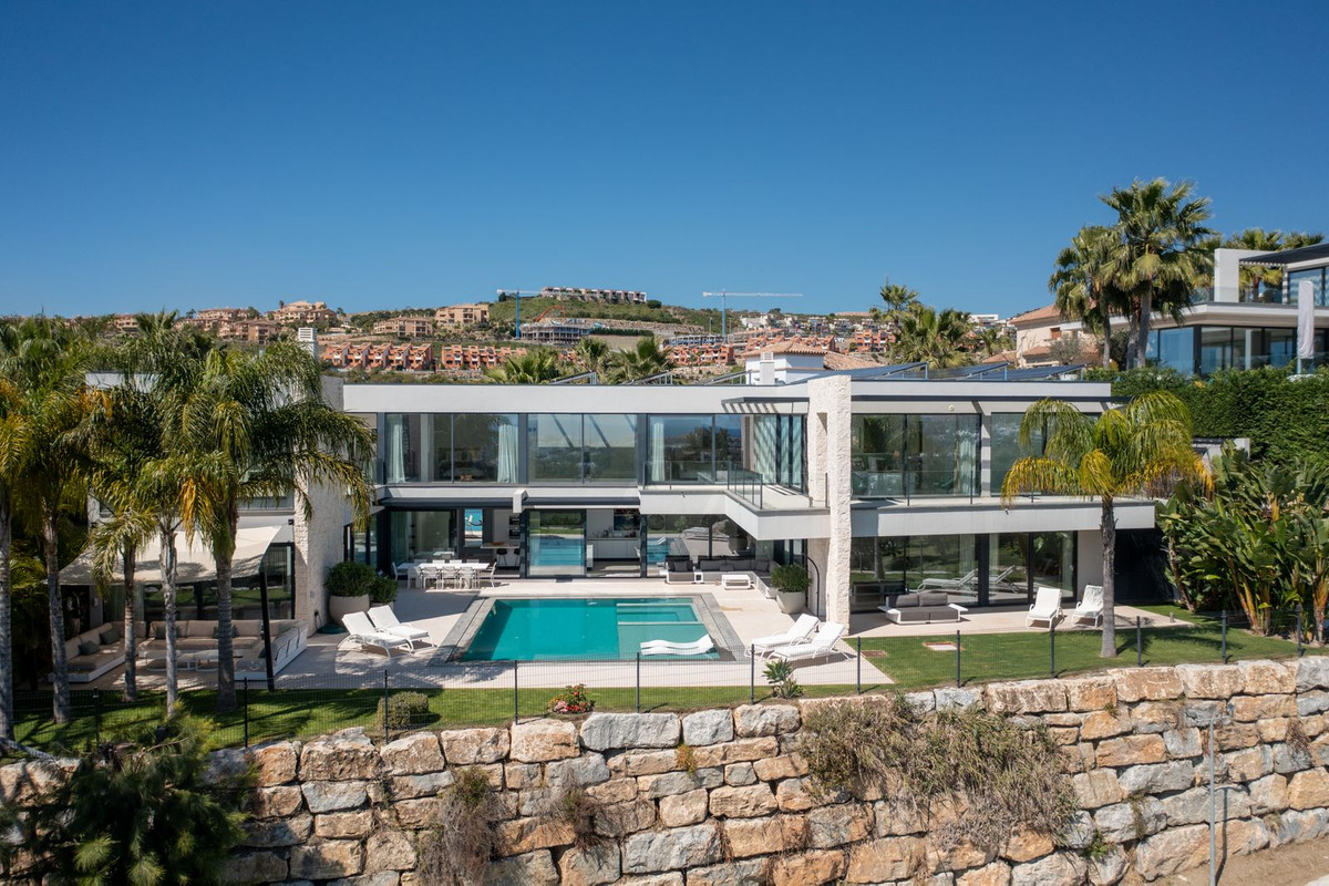 Villa-in-Benahavis-Ref-R5010199 Villa for sale in Benahavís