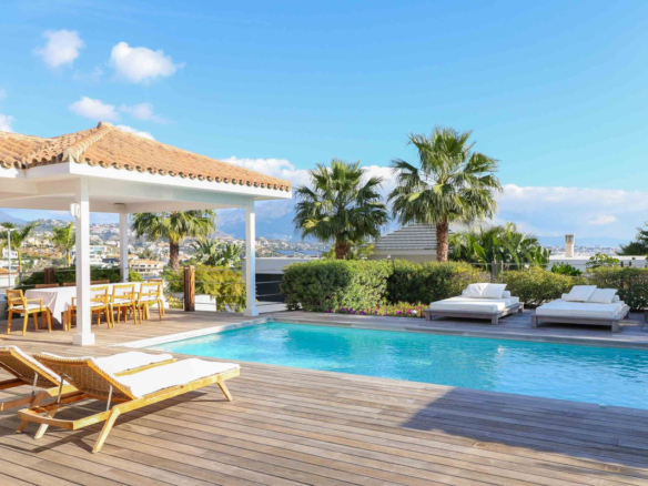 Villa for sale in Benahavís