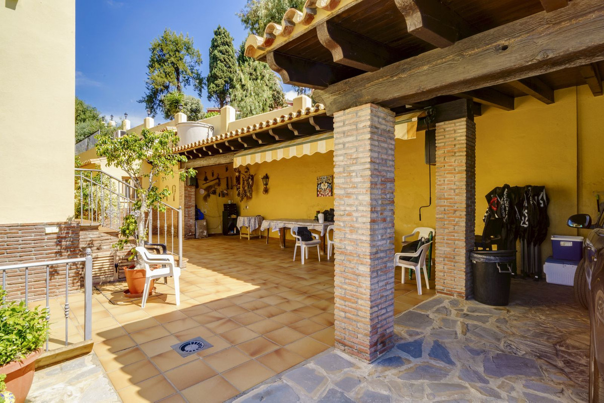 Villa for sale in Benahavís
