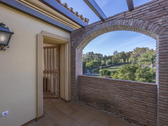 Villa for sale in Benahavís