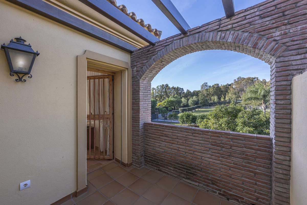 Villa for sale in Benahavís