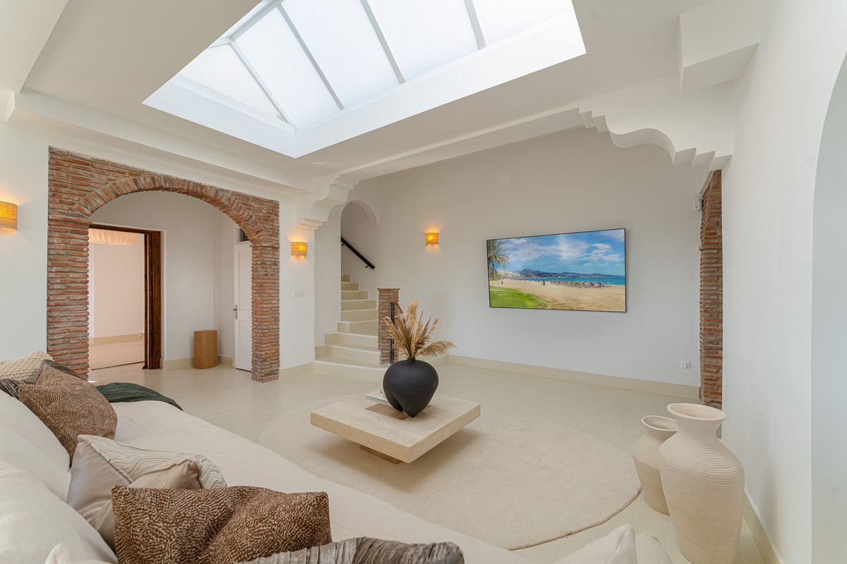 Villa for sale in Benahavís