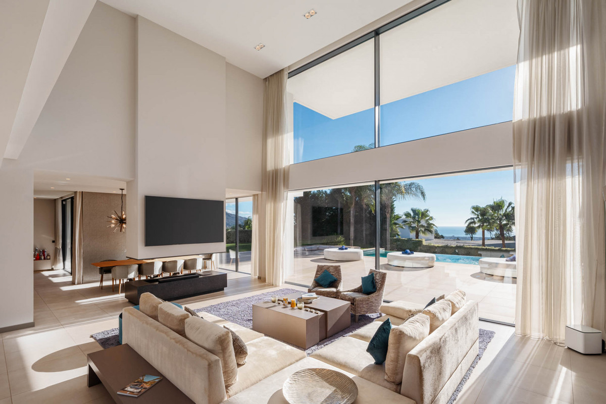 Villa for sale in Benahavís