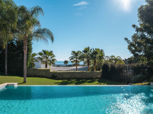 Villa for sale in Benahavís