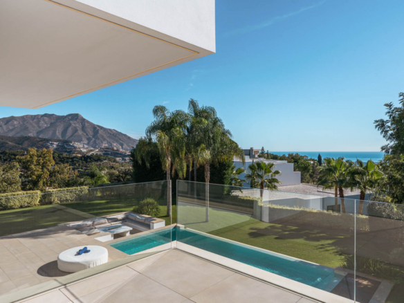 Villa for sale in Benahavís