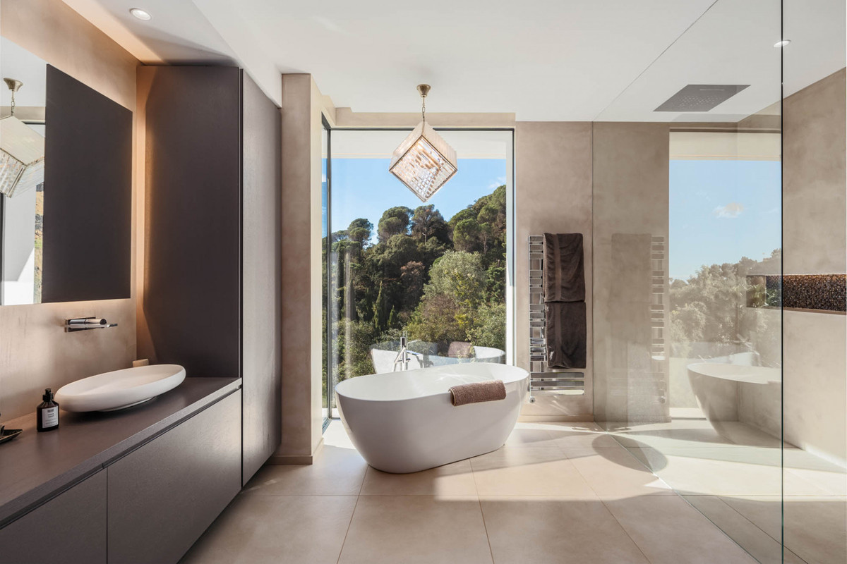 Villa for sale in Benahavís
