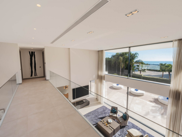 Villa for sale in Benahavís