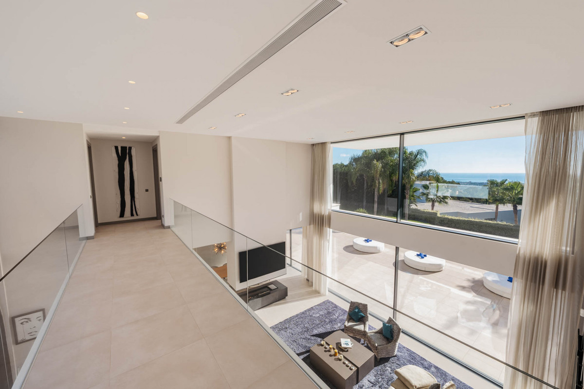 Villa for sale in Benahavís