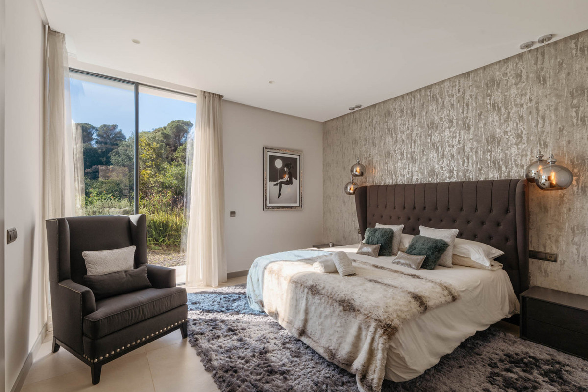 Villa for sale in Benahavís