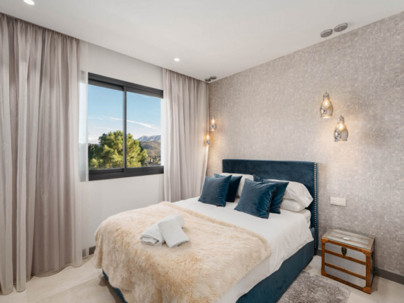 Villa for sale in Benahavís