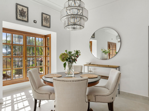 Villa for sale in Benahavís