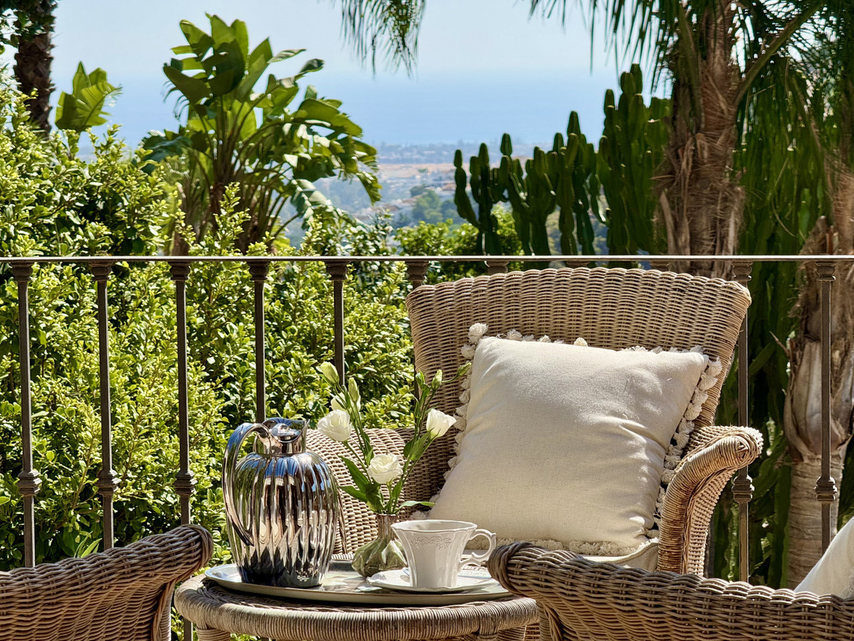 Villa for sale in Benahavís