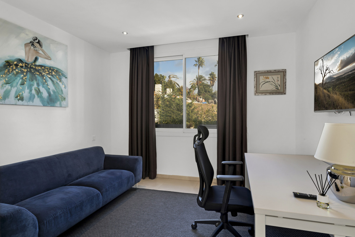 Villa for sale in Benahavís