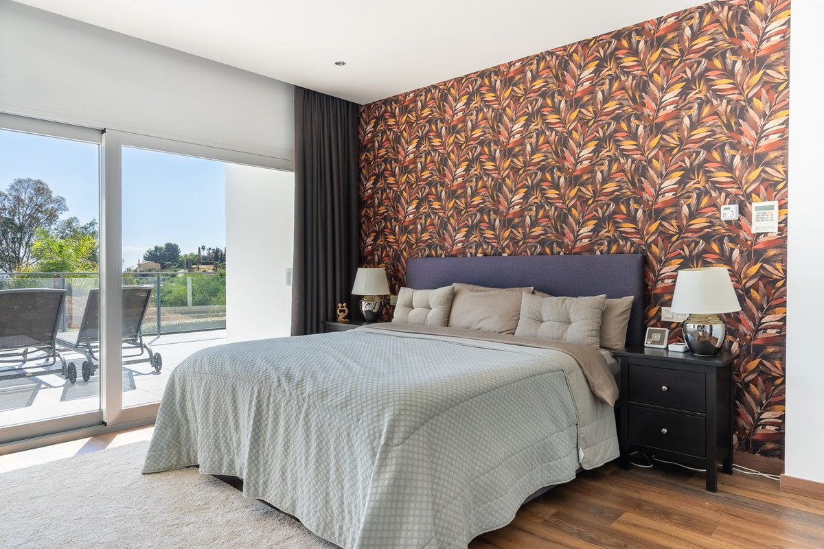 Villa for sale in Benahavís