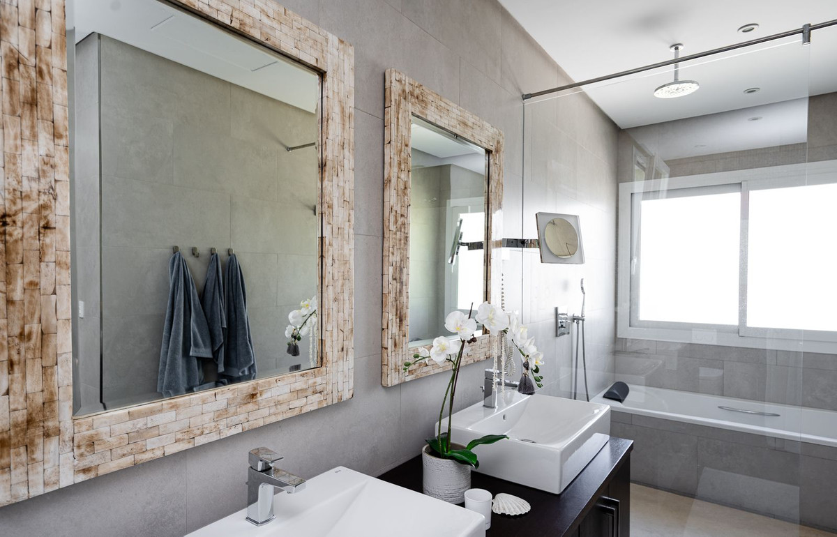 Villa for sale in Benahavís