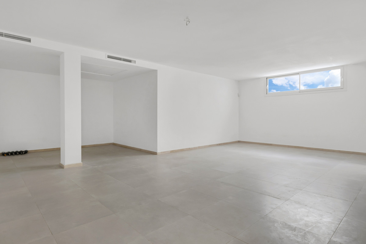 Villa for sale in Benahavís