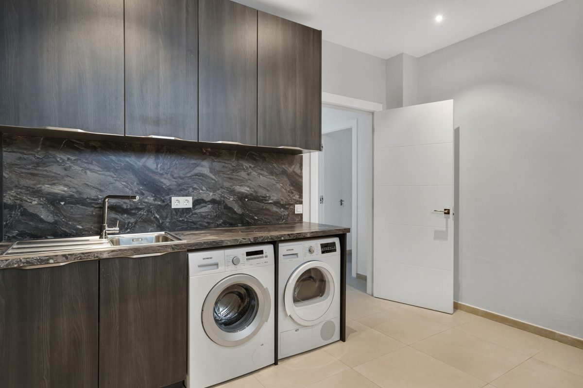 Villa for sale in Benahavís