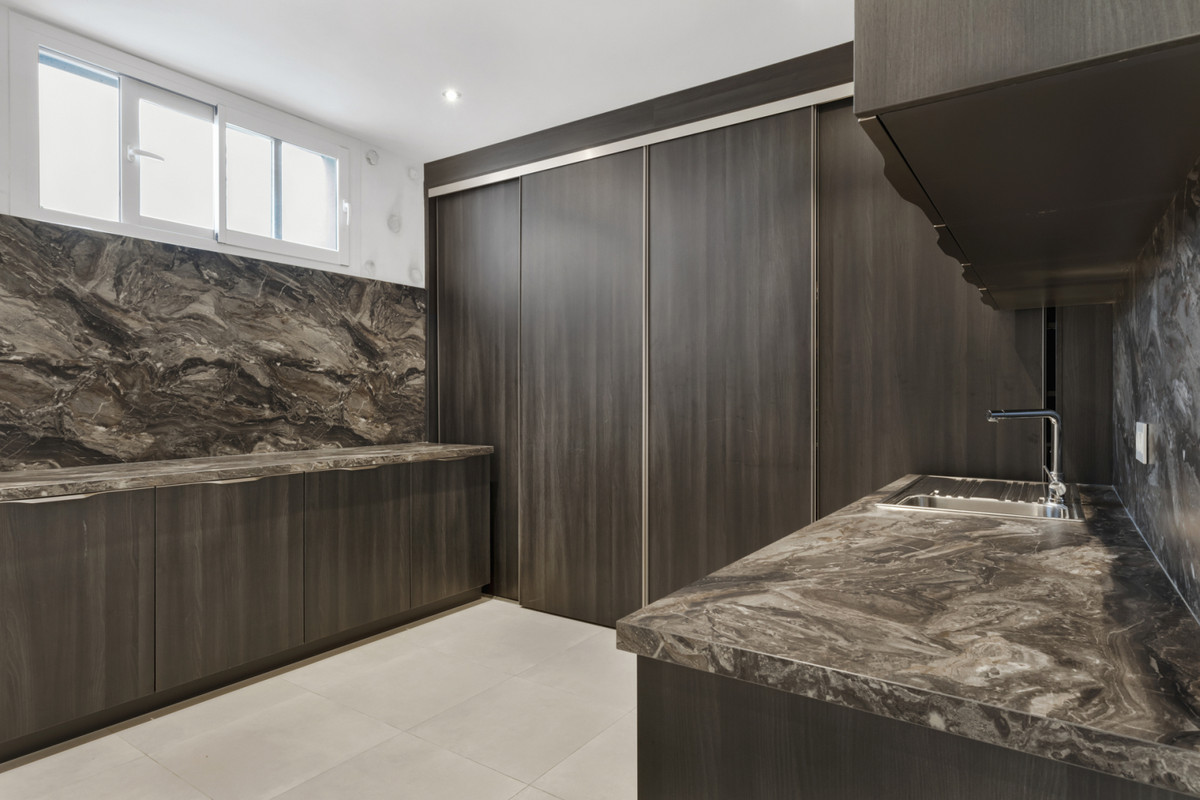 Villa for sale in Benahavís