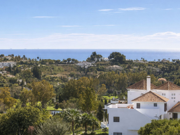 Villa for sale in Benahavís