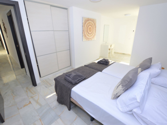 Villa for sale in Benalmadena