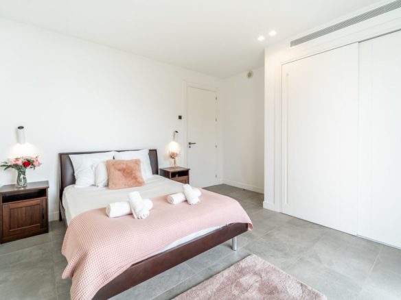 Villa for sale in Benalmadena