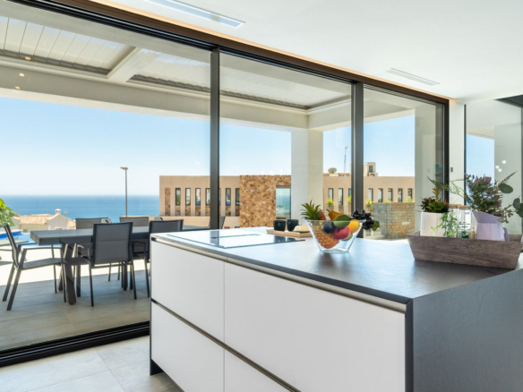 Villa for sale in Benalmadena