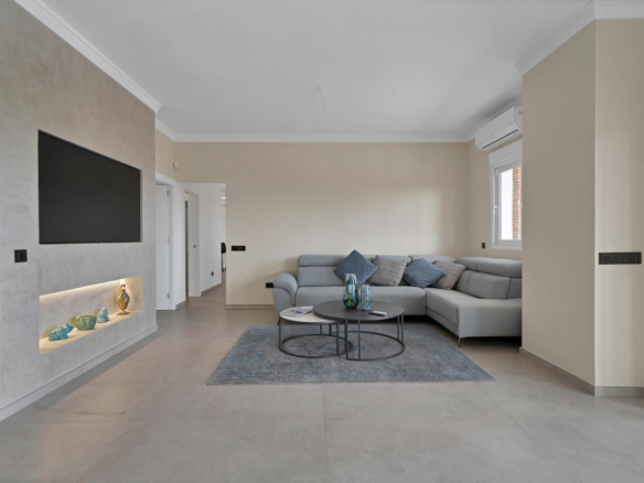Villa for sale in Benalmadena