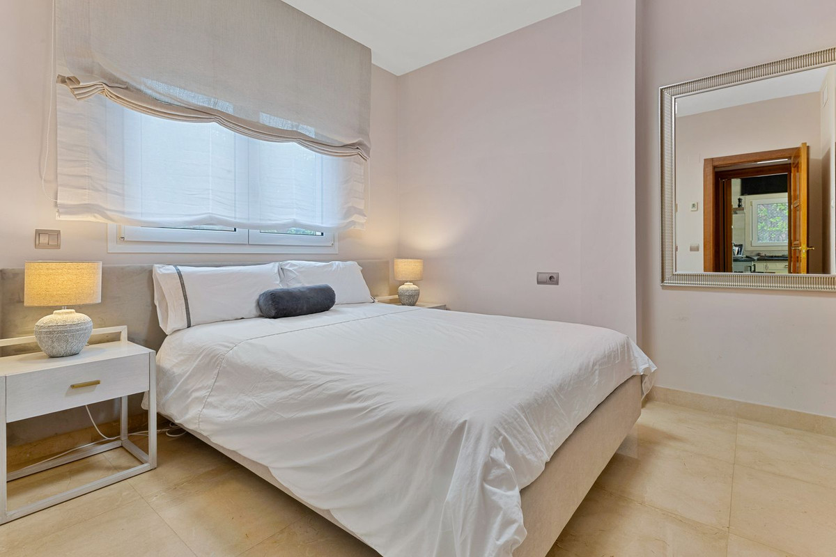 Villa for sale in Benalmadena