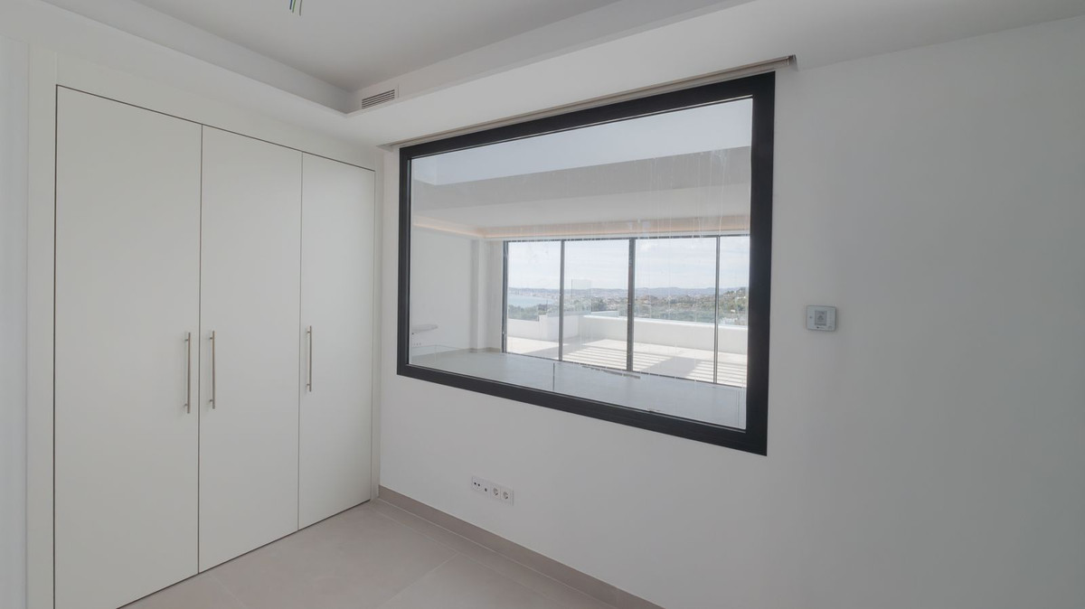 Villa for sale in Benalmadena