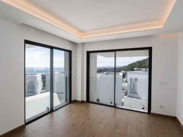 Villa for sale in Benalmadena