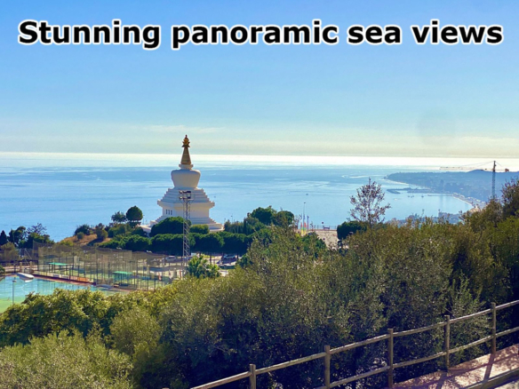 Villa for sale in Benalmadena