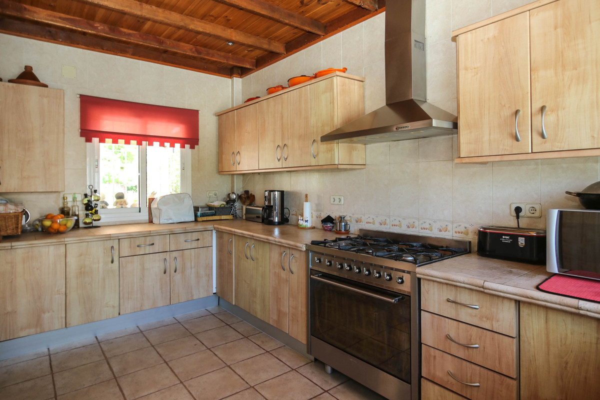 Villa for sale in Cártama
