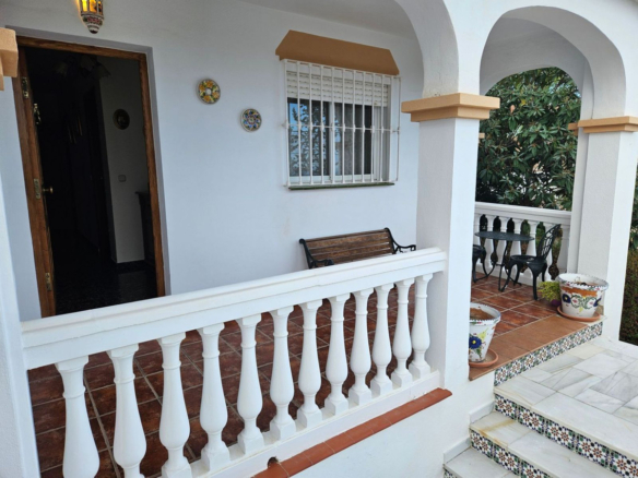 Villa for sale in Churriana