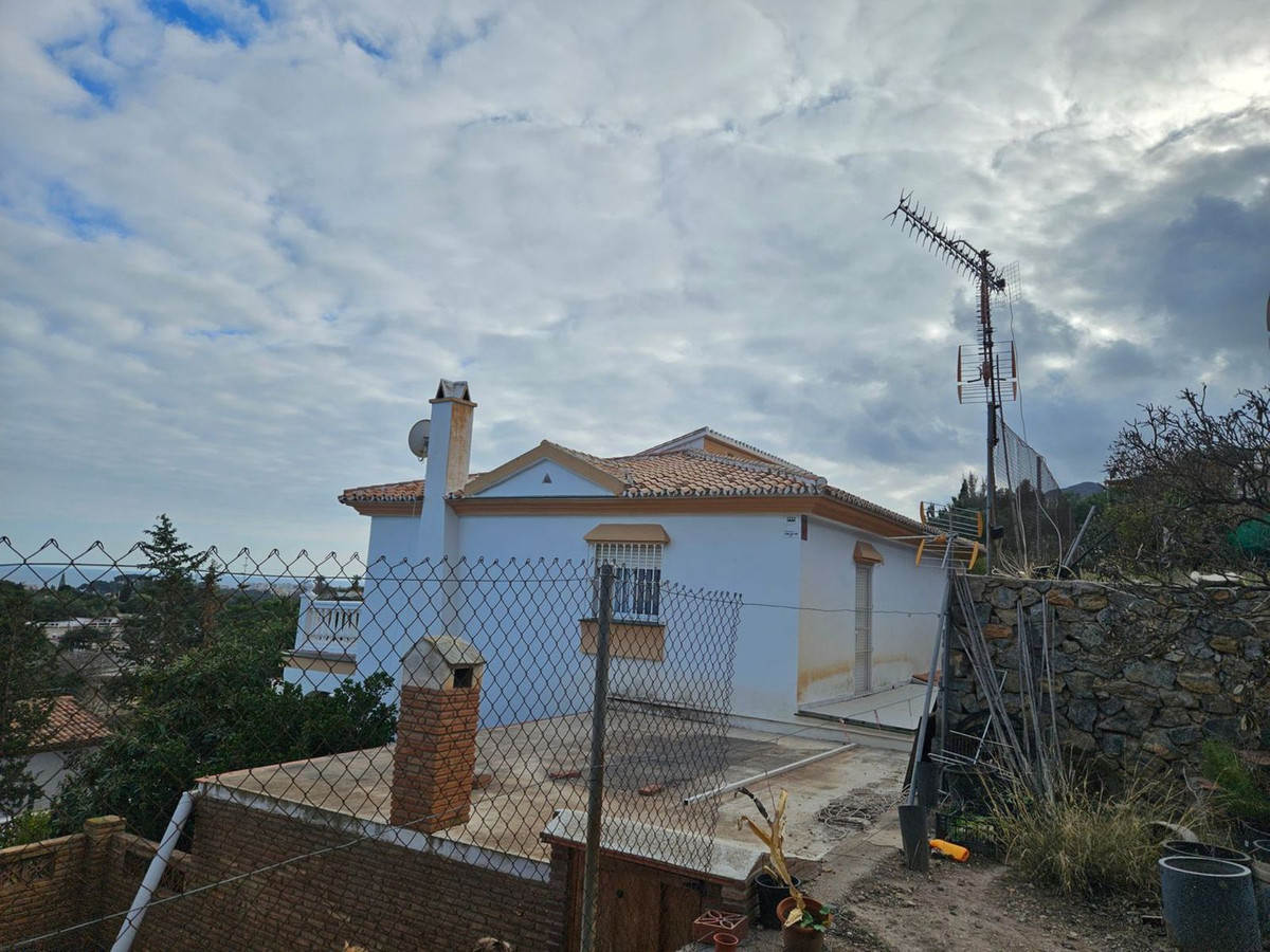 Villa for sale in Churriana