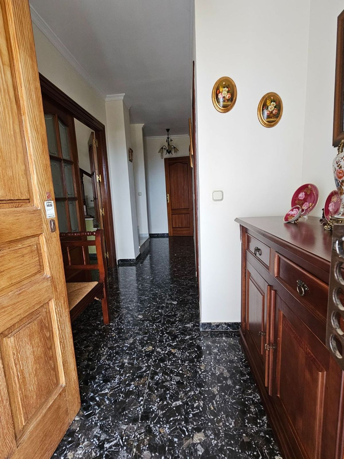 Villa for sale in Churriana