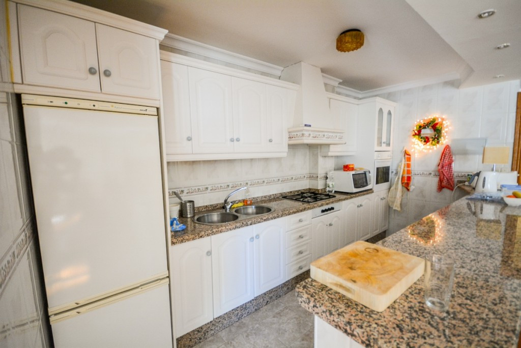 Villa for sale in Estepona