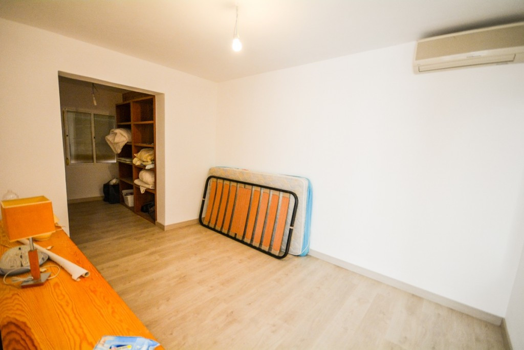 Villa for sale in Estepona