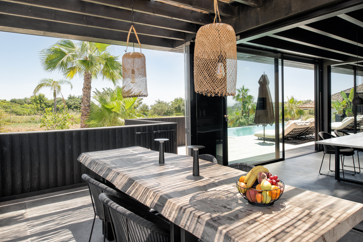 Villa til salg i Estepona