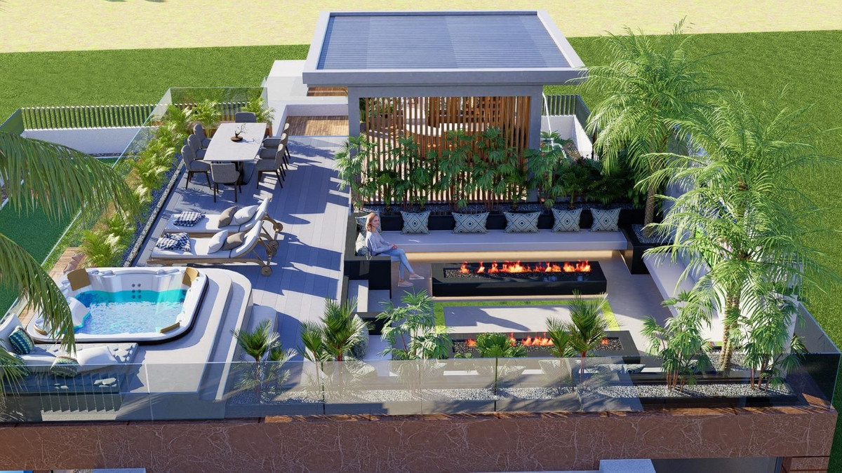 Villa for sale in Estepona
