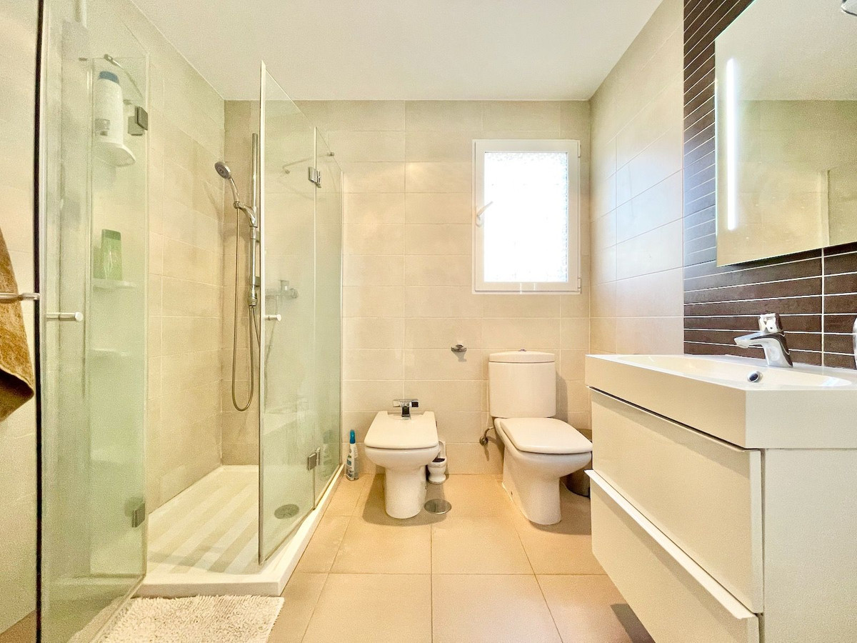 Villa for sale in Fuengirola